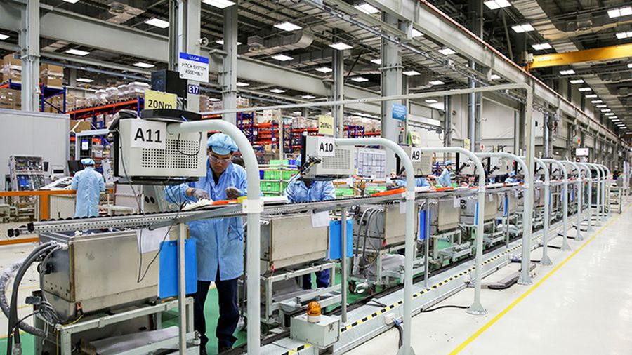 Nhà máy thông minh ở Việt Nam